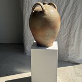 Very large beige jar with 2 handles H49