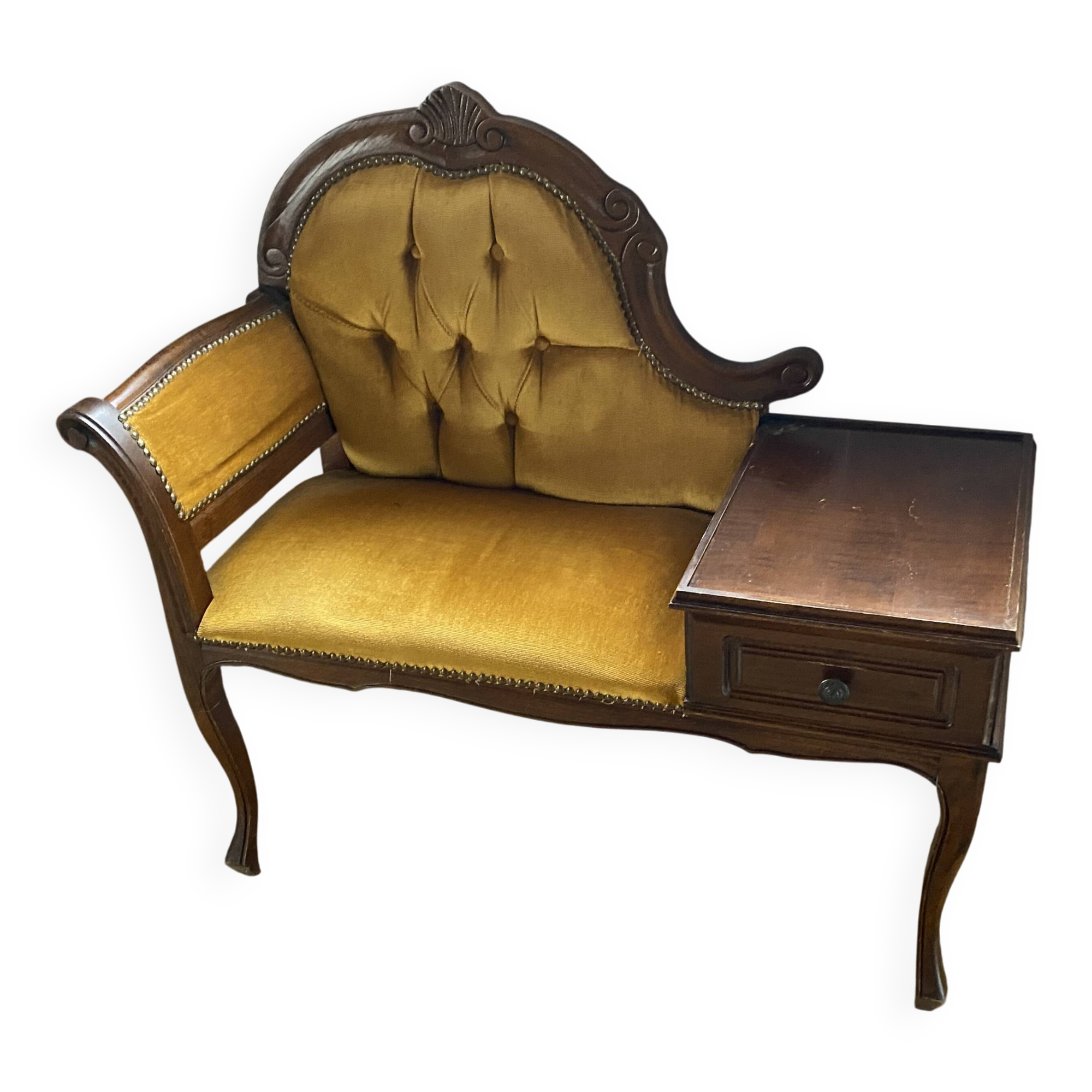 Baroque bench with gossip tablet, vintage mustard velvet, in good condition.