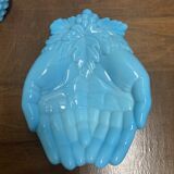 Coupelle à bijoux mains en opaline bleue