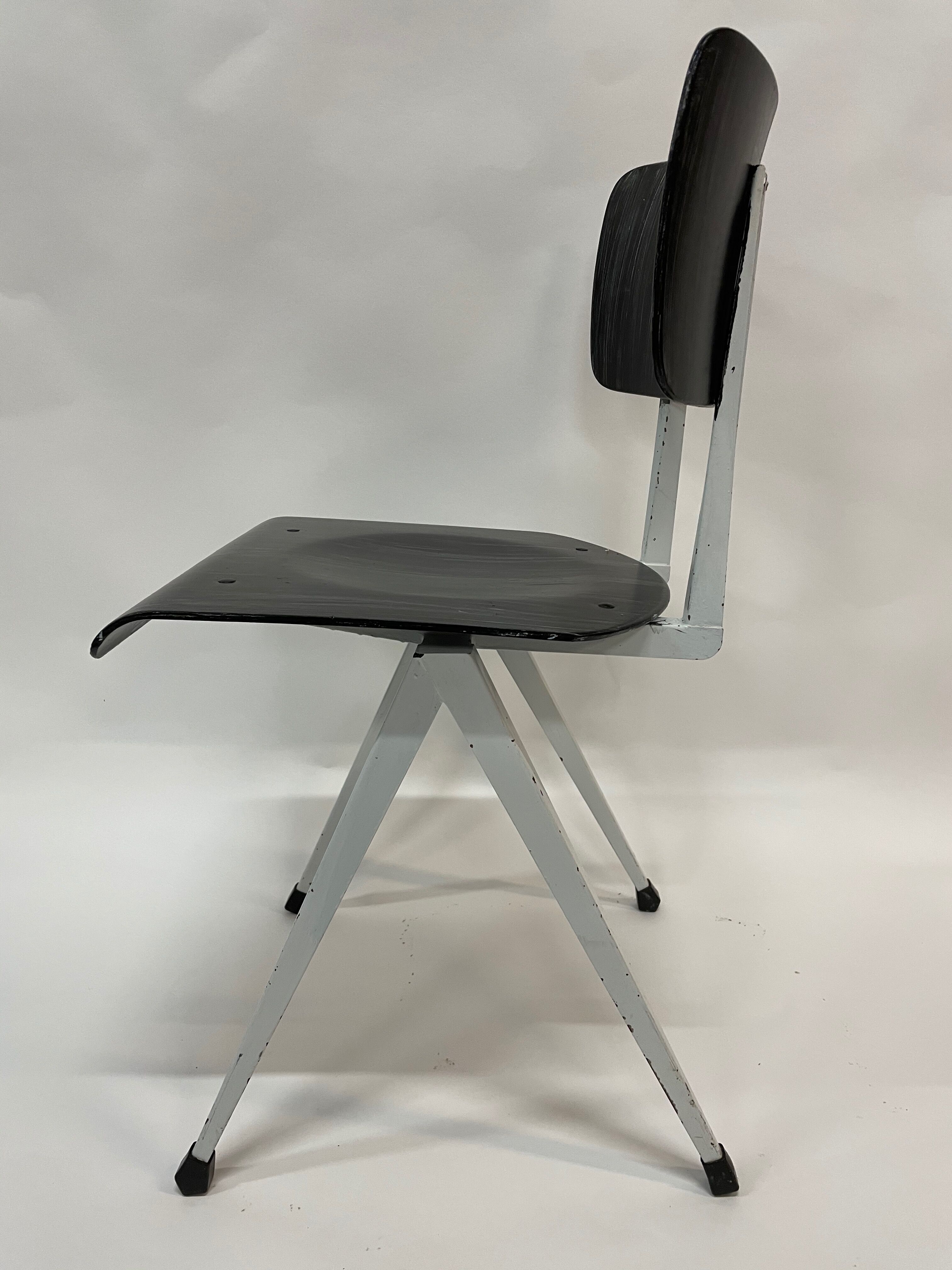 Chaise vintage Galvanitas