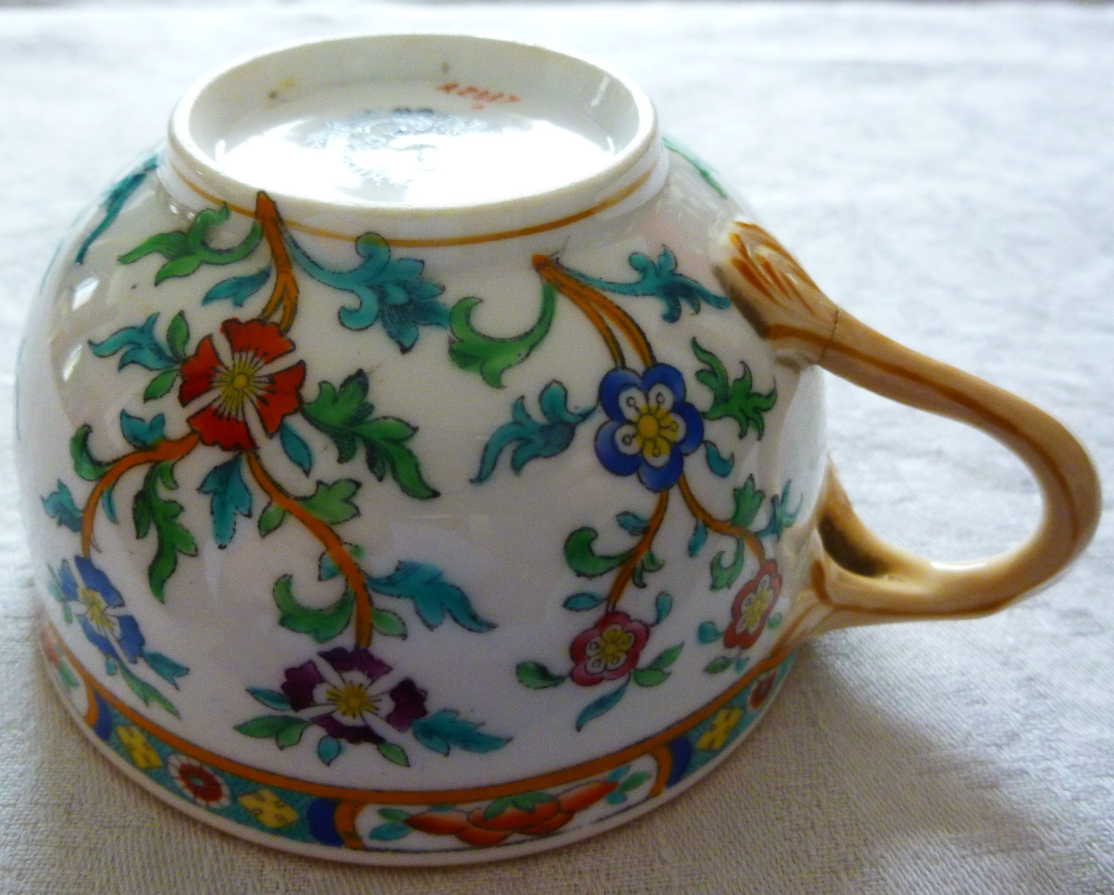 Tasse à thé porcelaine de Minton