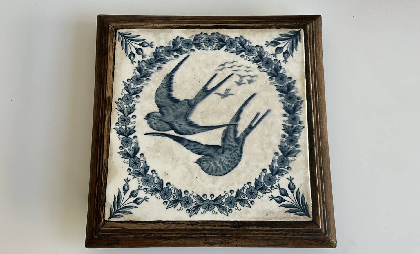 Vintage Longwy "Swallows" trivet – Vintage earthenware