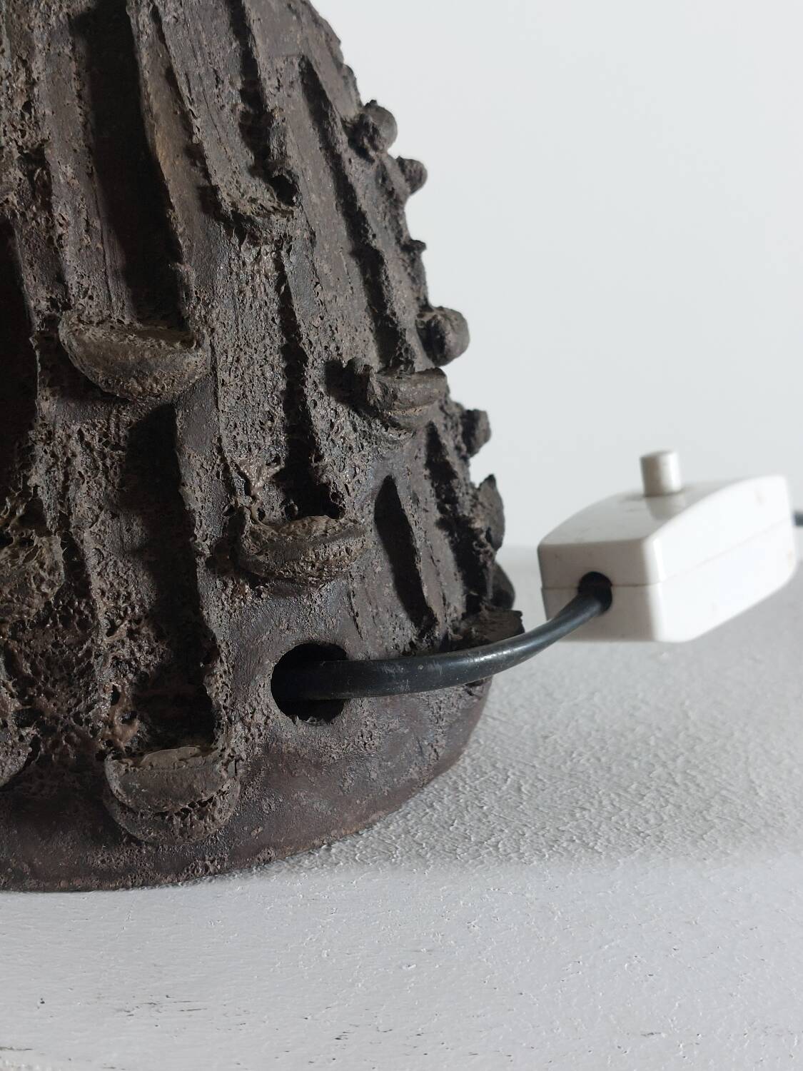 Brutalist ceramic lamp base, mid-20th century.