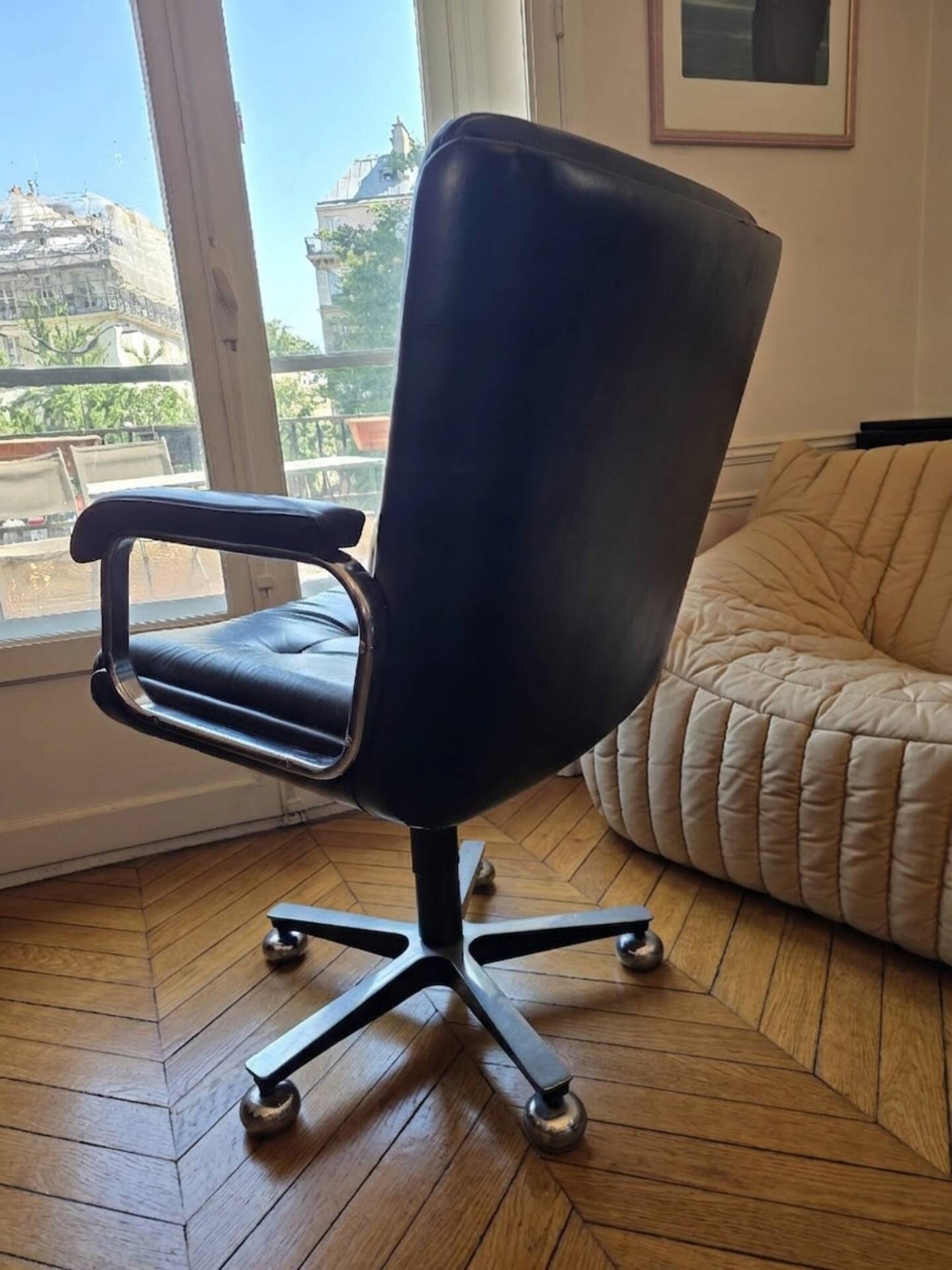 Co Fe Mo armchair in black leather - Vintage 80s - Adjustable height