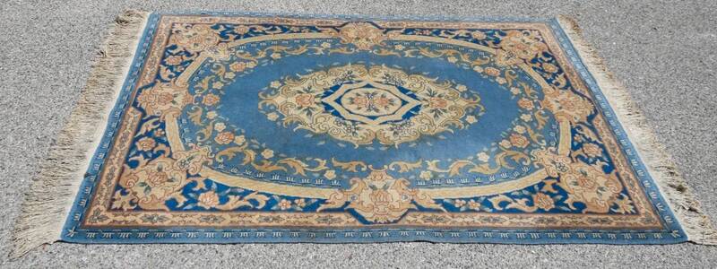 Handmade Oriental rug Indo-Savonnerie - 122 x 180 cm - "Galerie Sardje"