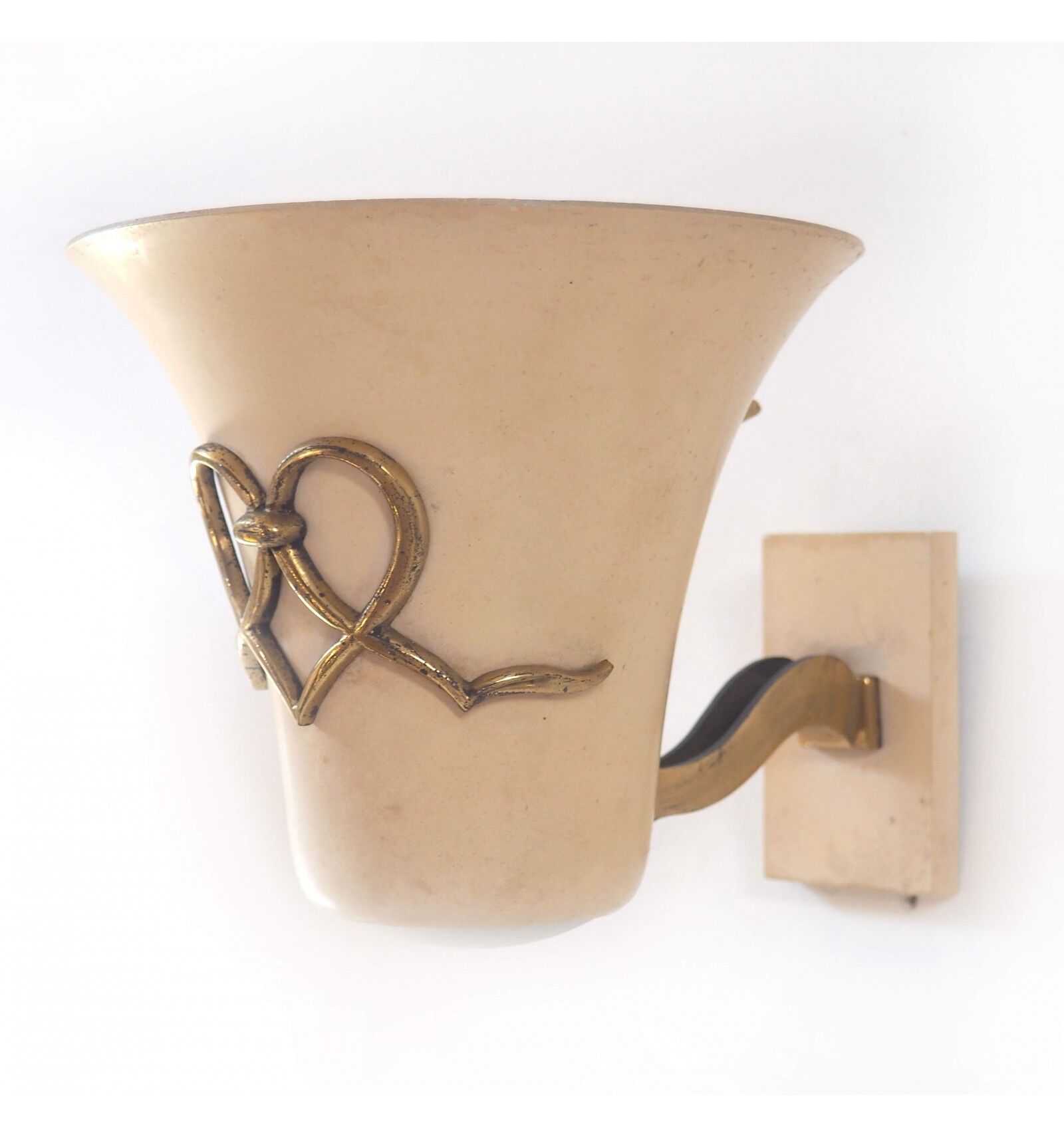 Lot of 1940s lighting fixtures