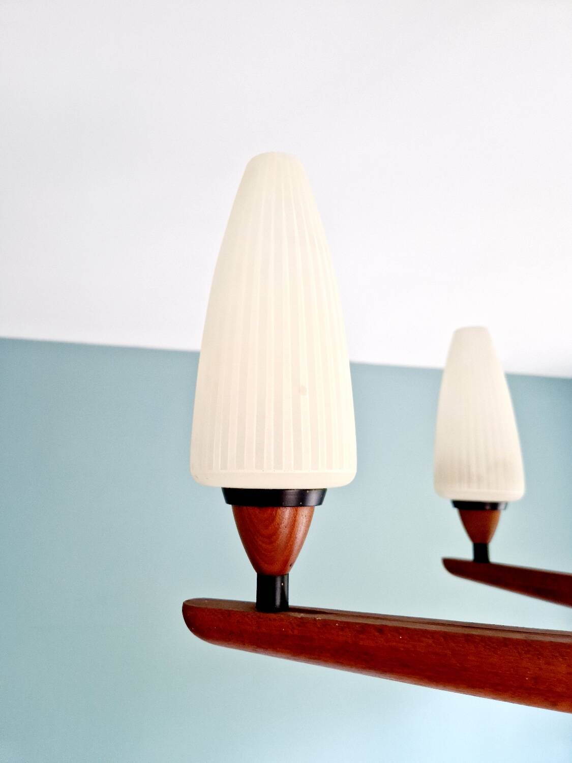 Large Scandinavian teak chandelier, Uno & Östen Kristiansson, 1960