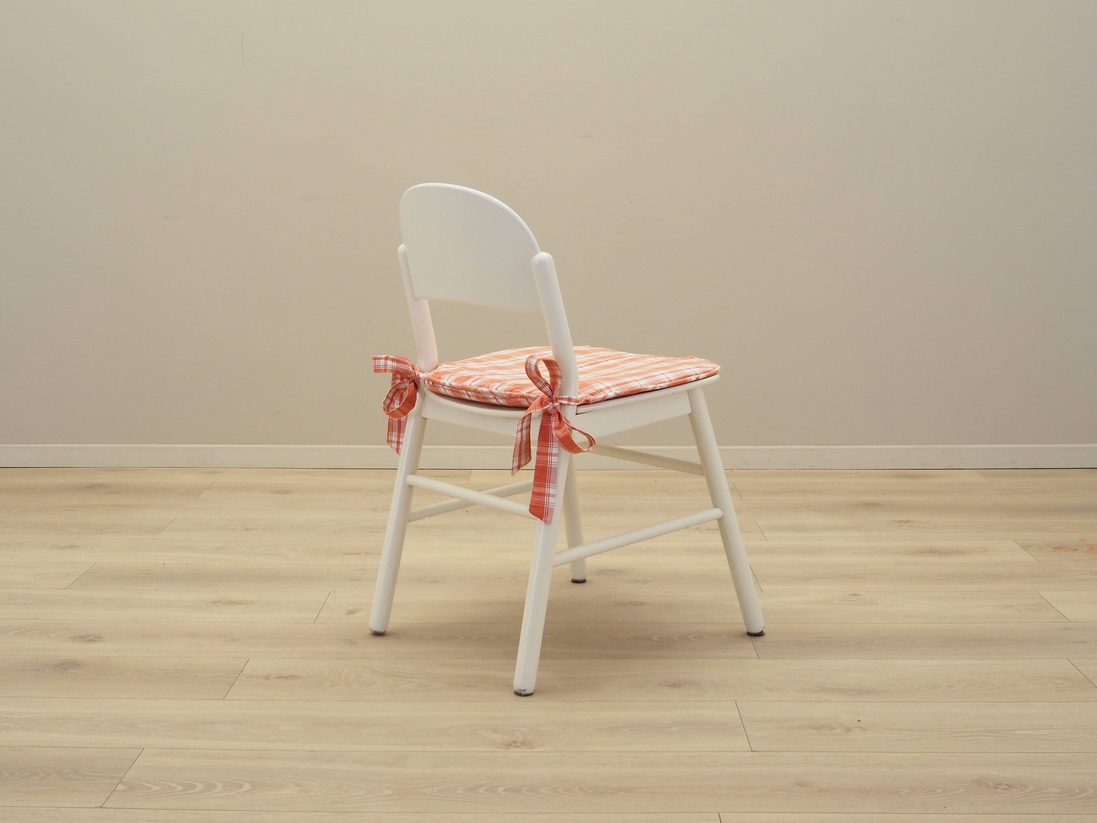 Ensemble de quatre chaises en hêtre, design italien, années 1970, production : Italie