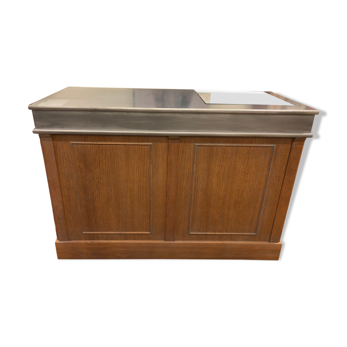 Shop checkout furniture