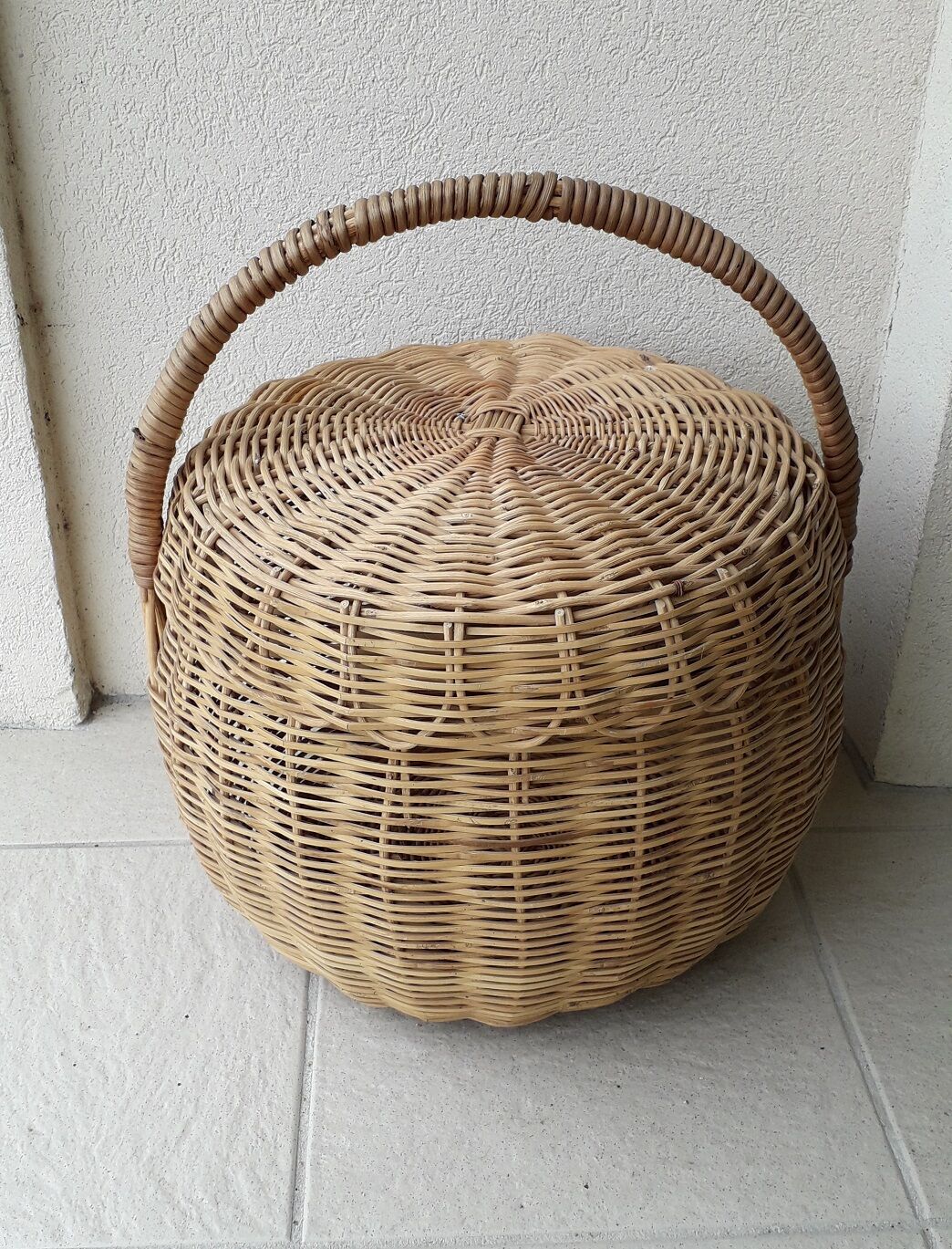 Wicker basket