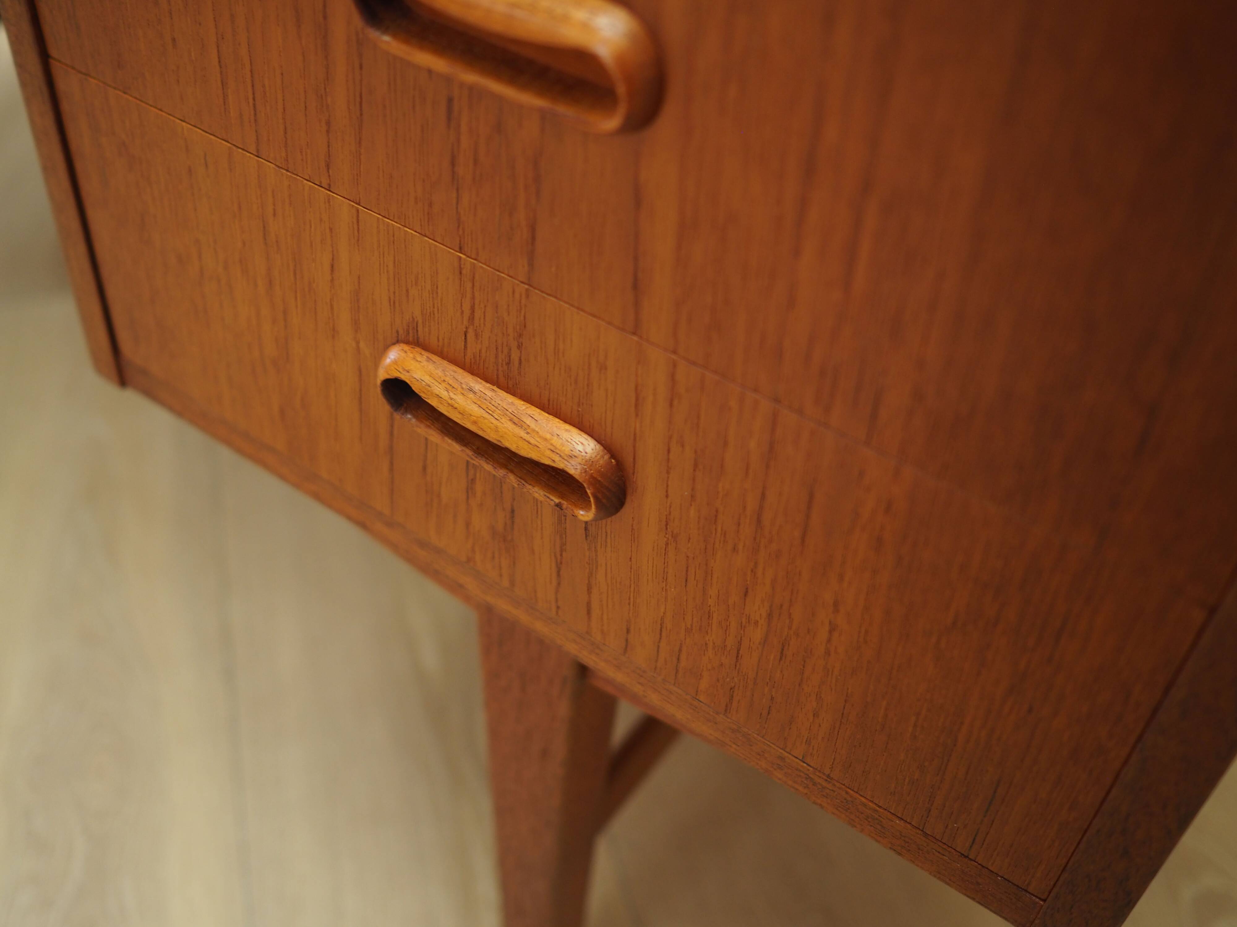 Bureau en teck, design danois, années 1970, production : Danemark