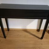 Console in pine japan jade tika