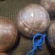6 old pétanque balls
