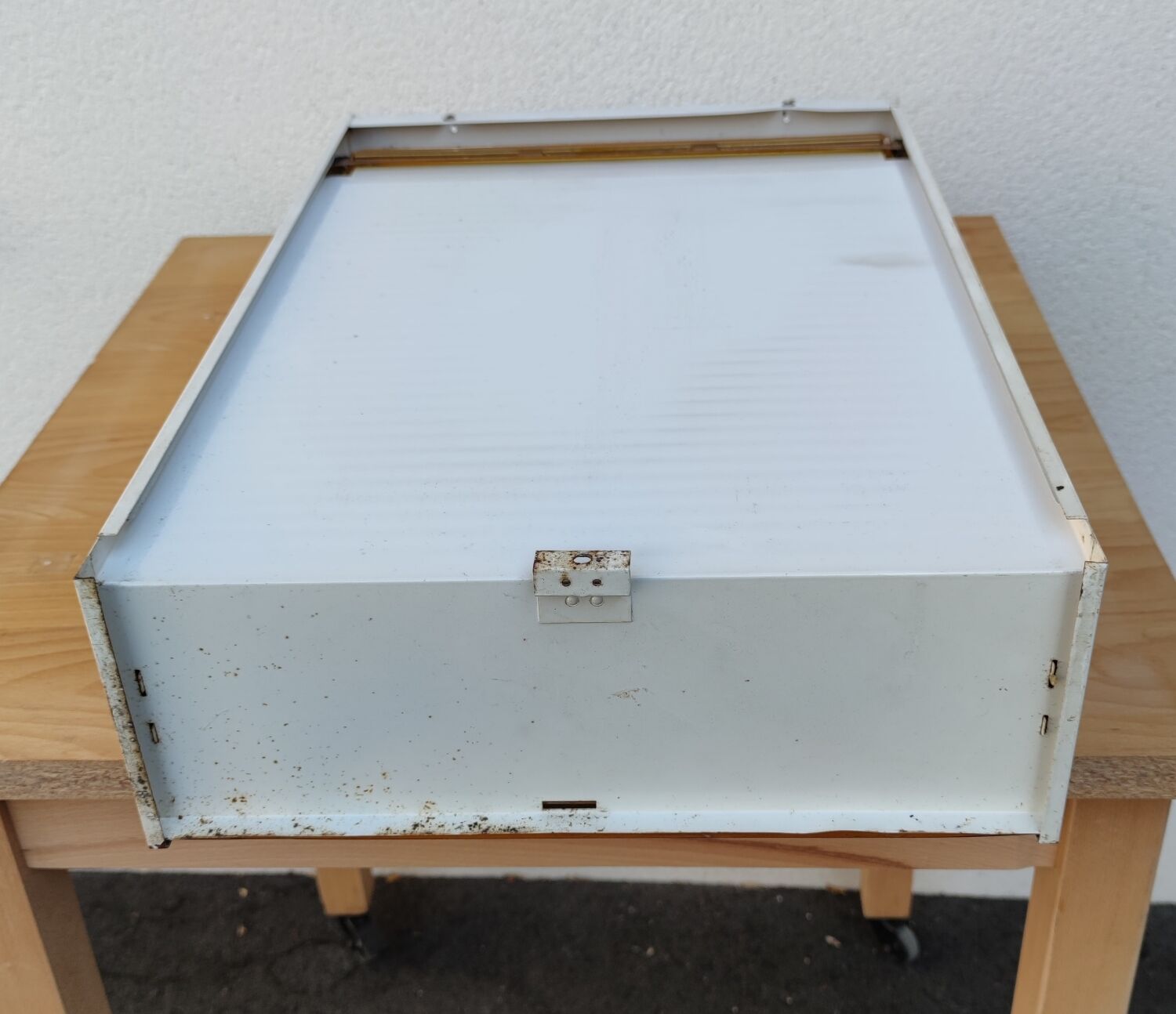 Curtain toilet cabinet