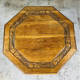 Table sculptée en bois antique à 8 côtés