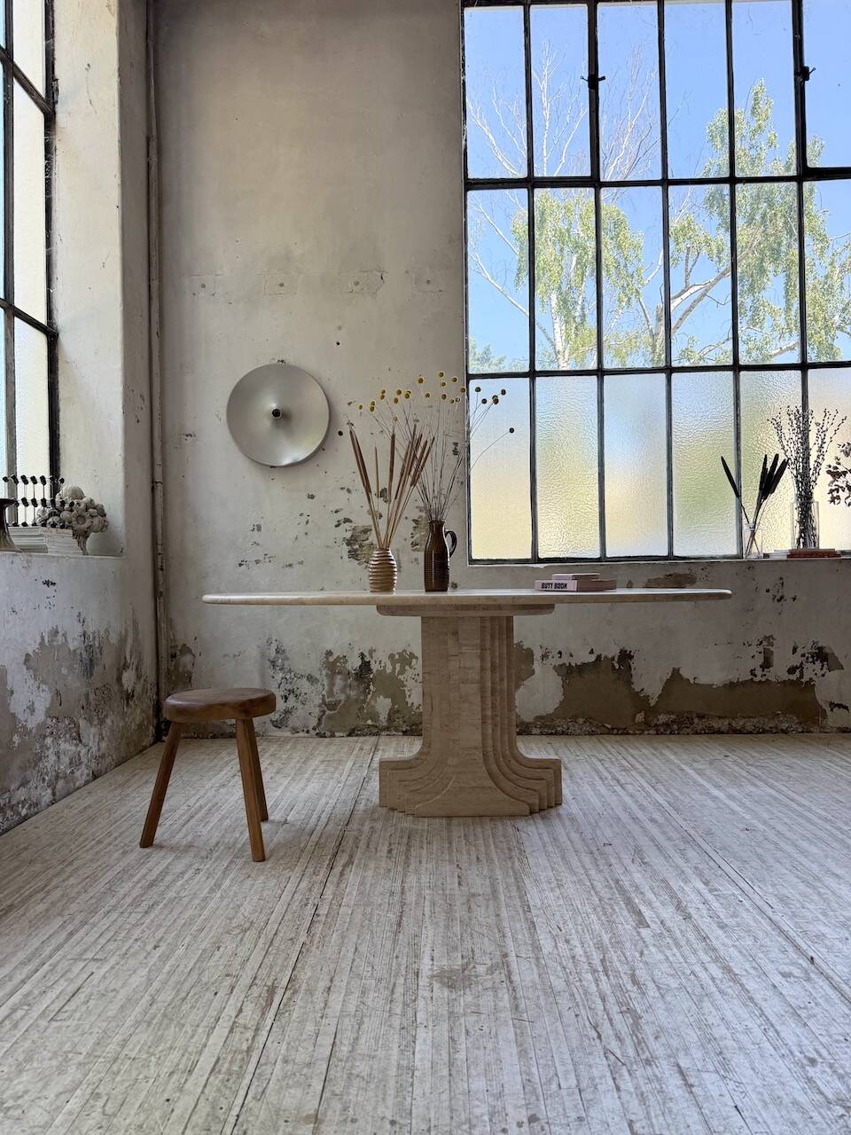 Travertine dining table 1970 Italy Tobia Scarpa