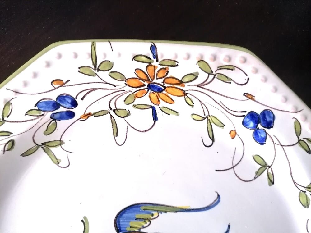 Octagonal plate faience Moustiers