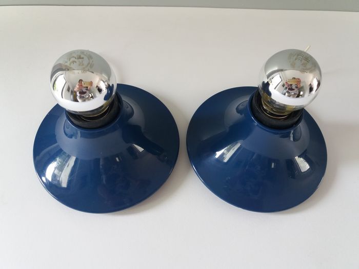 Pair of artemide "Teti" vico Magistretti wall light