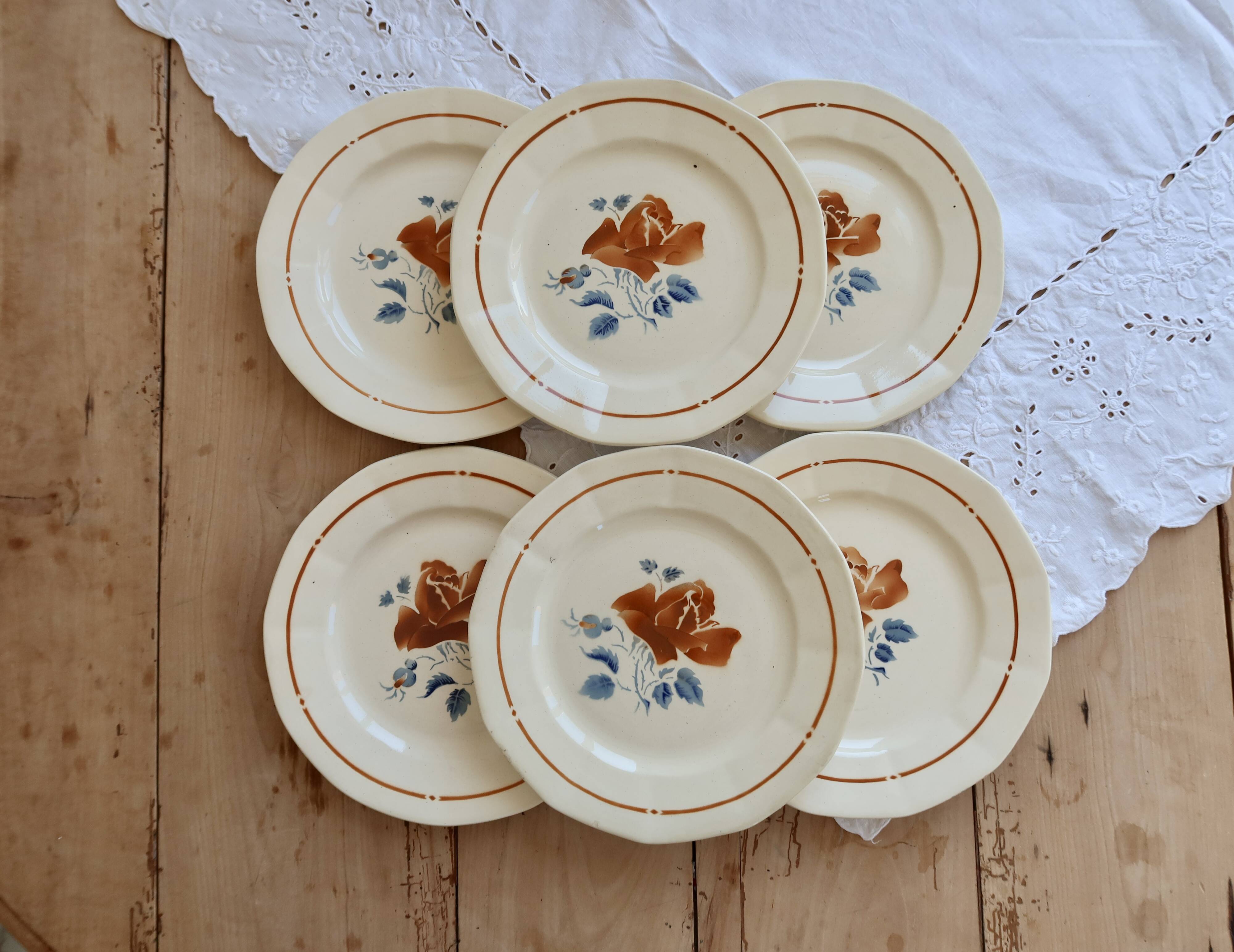6 vintage flat plates from Sarreguemines - Rose pattern