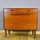 Meuble bar danois en teck par Ejvind Johansson pour Gern mMobelfabrik, 1960