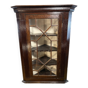 Cabinet d'angle géorgien