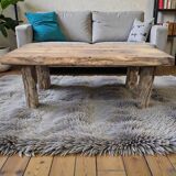 Vintage coffee table in sturdy wood / coffee table