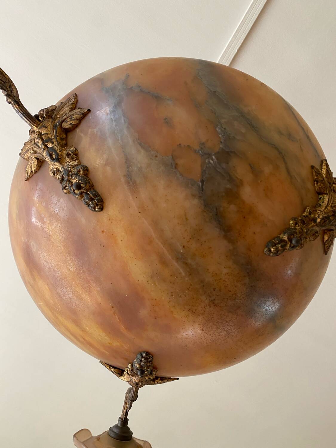 Art deco alabaster pendant light