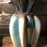 Pair of vases in iridescent ceramic shape flower