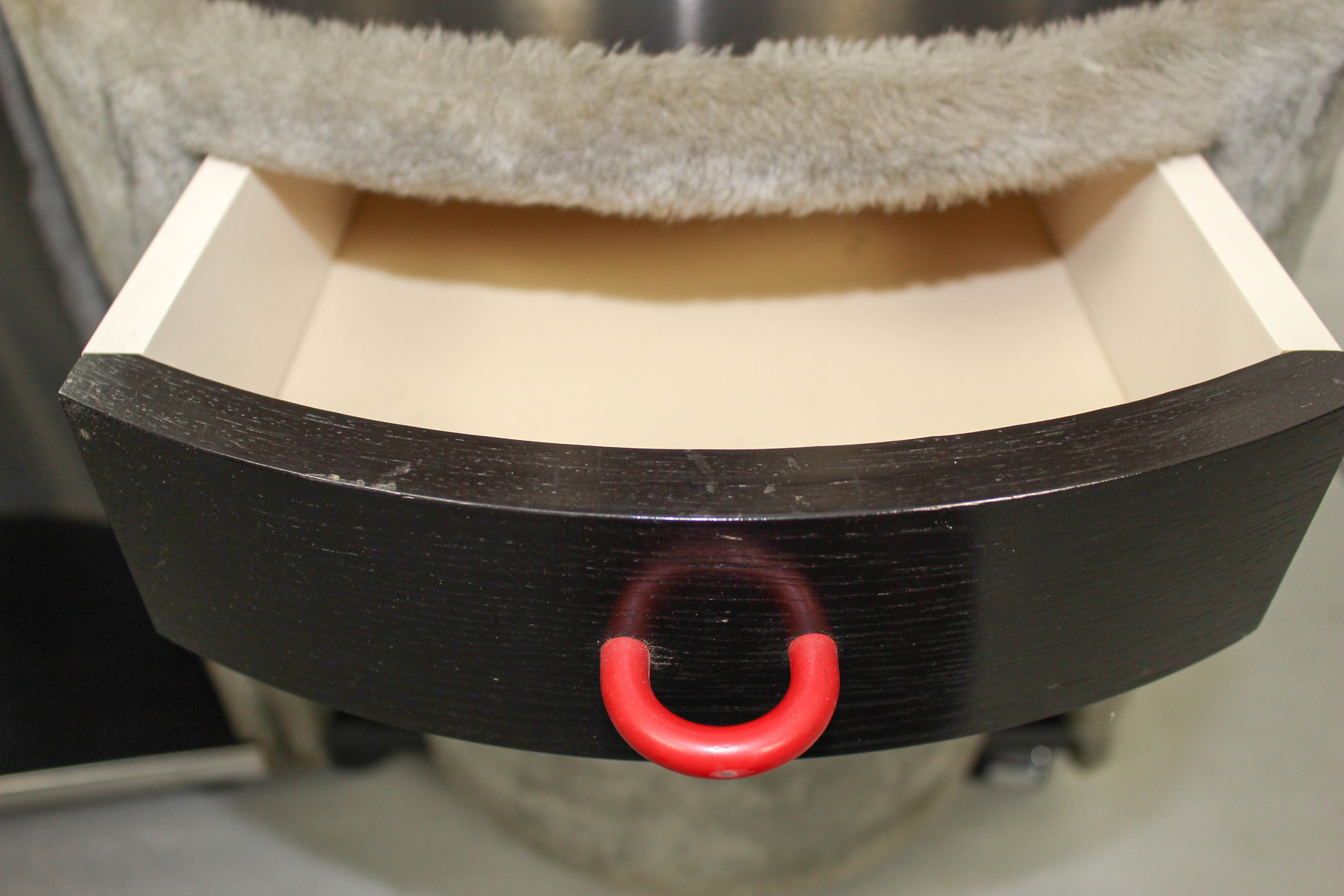 Coiffeuse distribuée par Roche Bobois