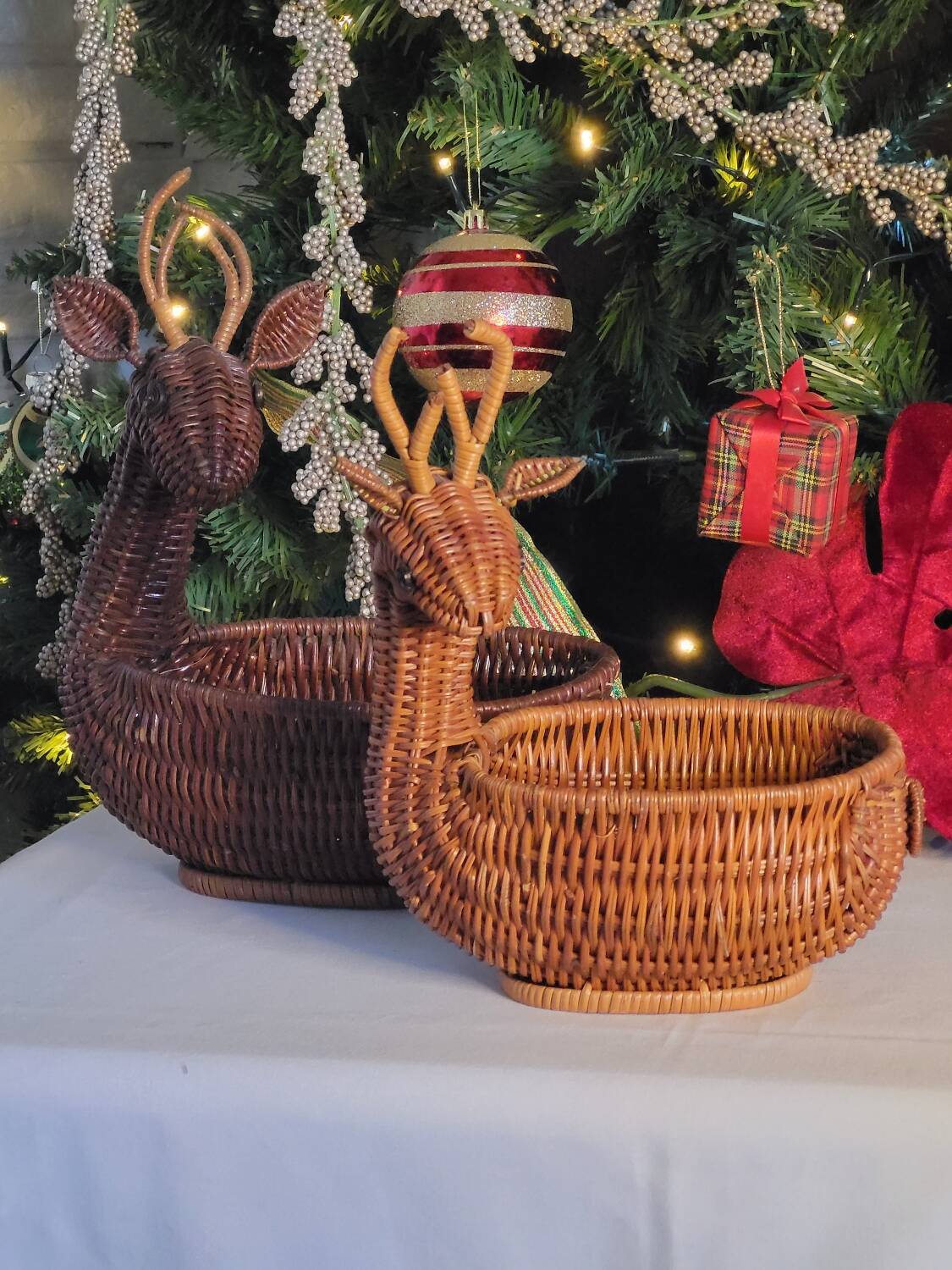 Panier forme cerf