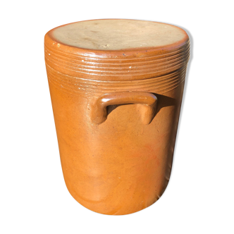 Terracotta pot