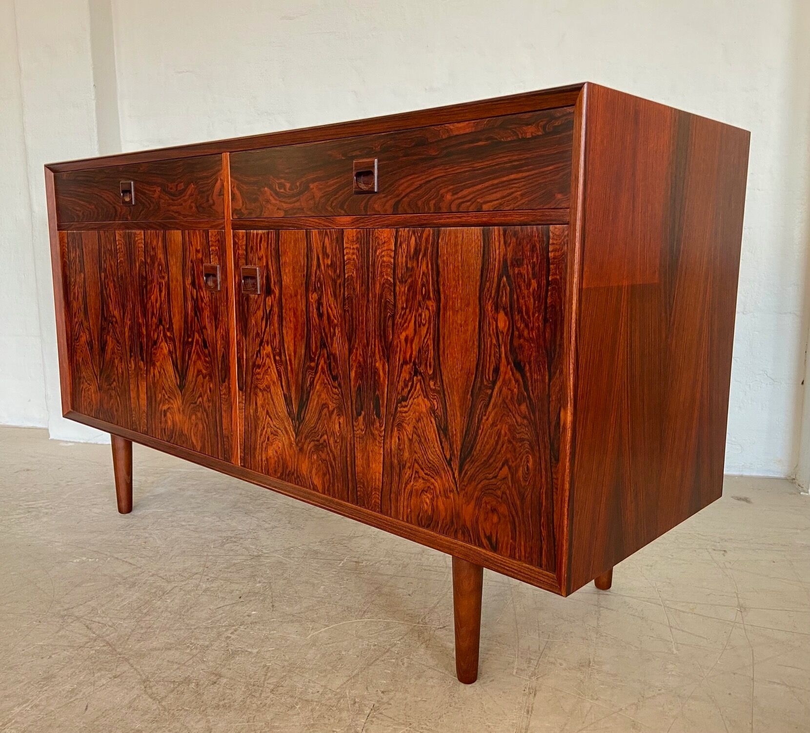 Buffet en palissandre danois vintage rétro des années 1960 par Brouers.