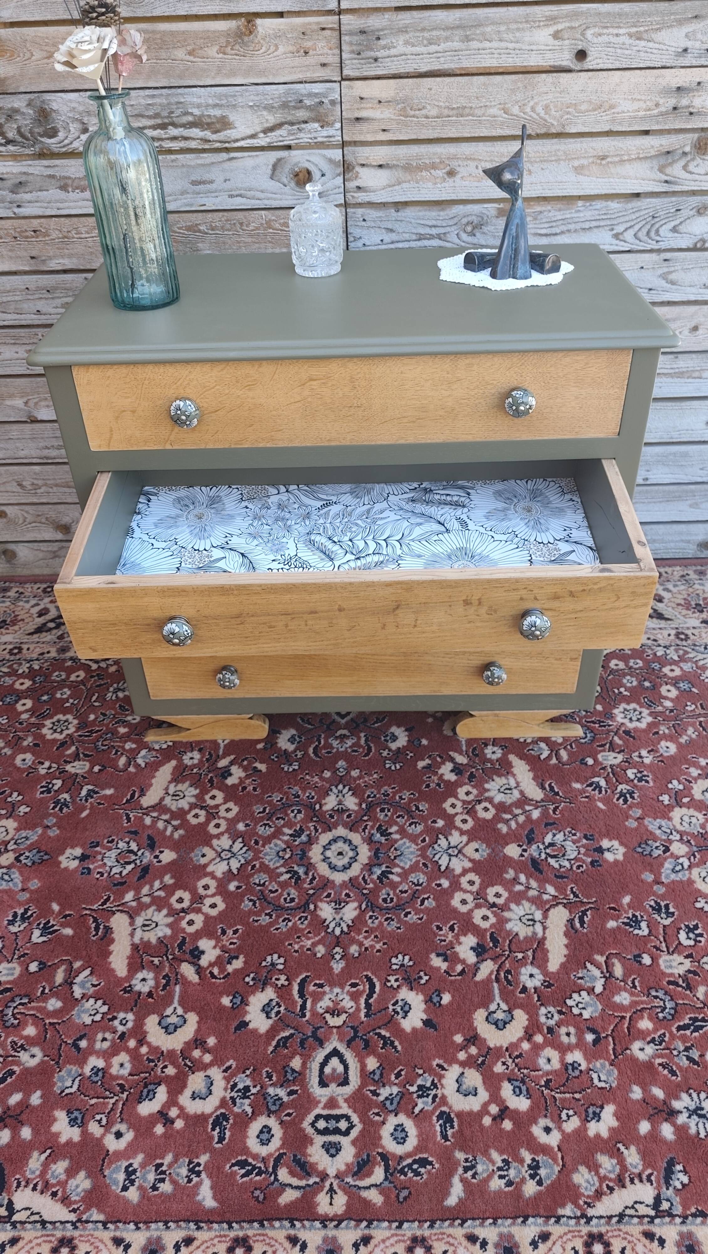 Guifette Commode