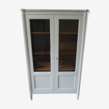 Showcase, old weathered vessel pearl gray, 2 glass doors.