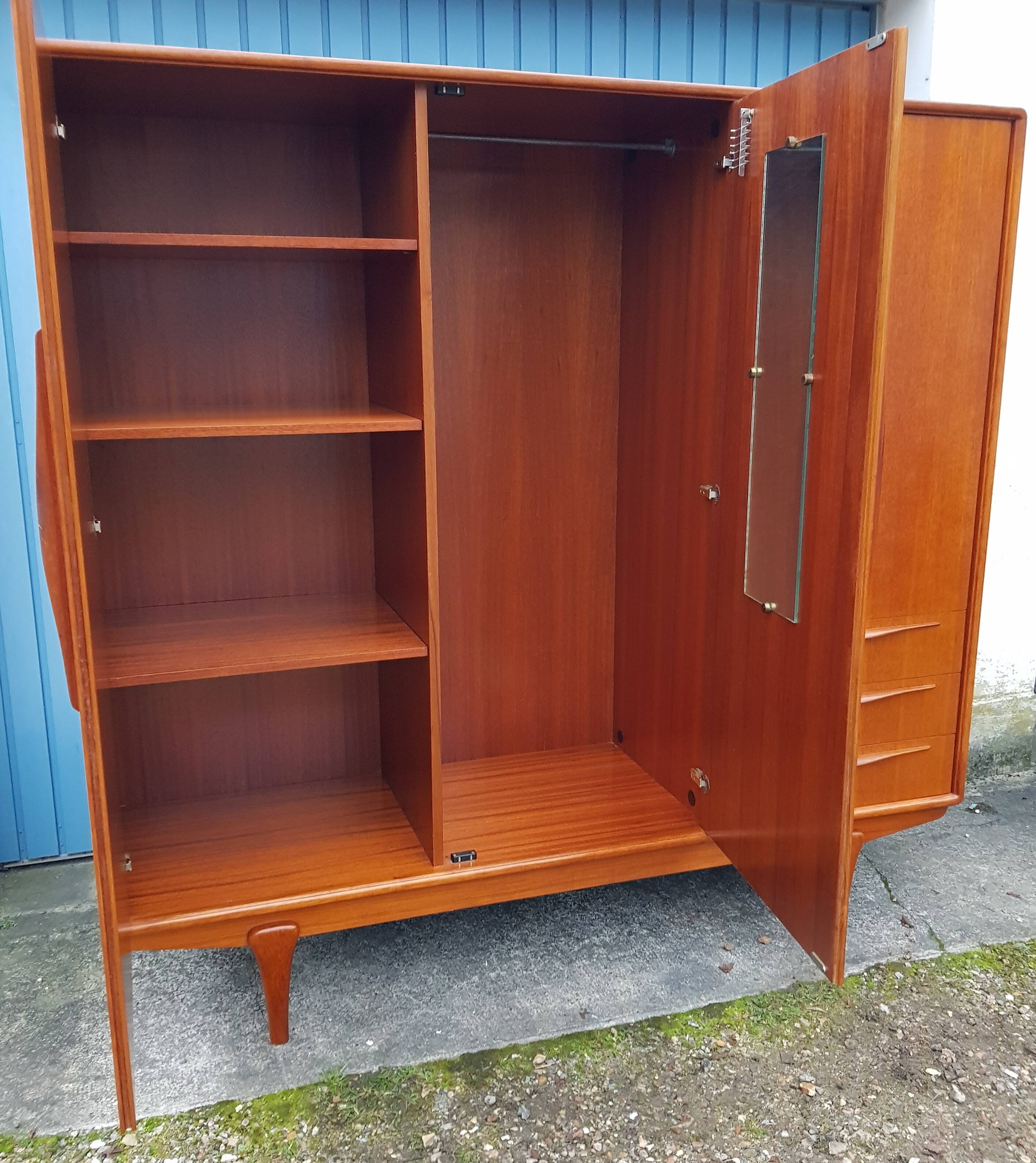Armoire scandinave en teck