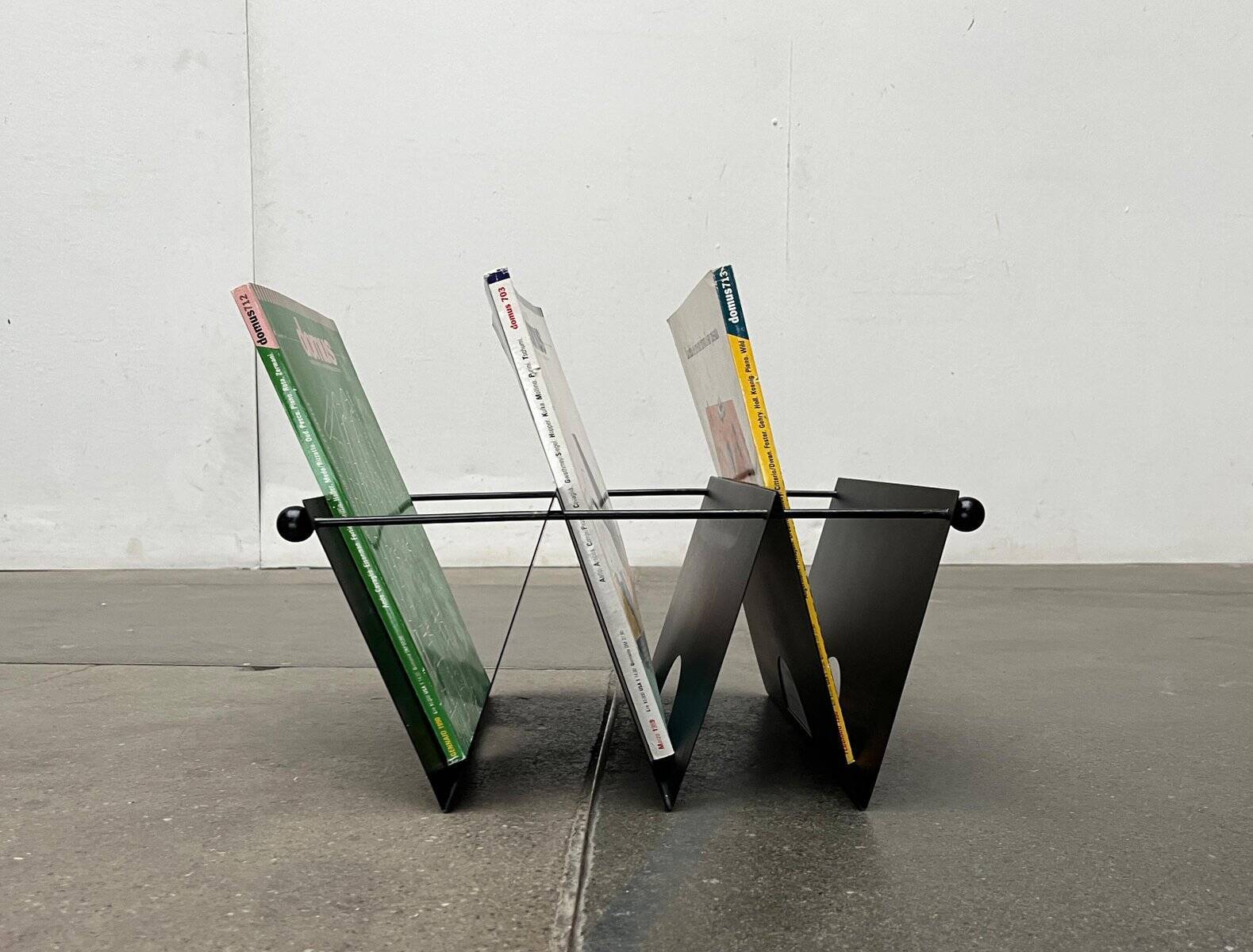 Postmodern Italian metal magazine rack, 1980s