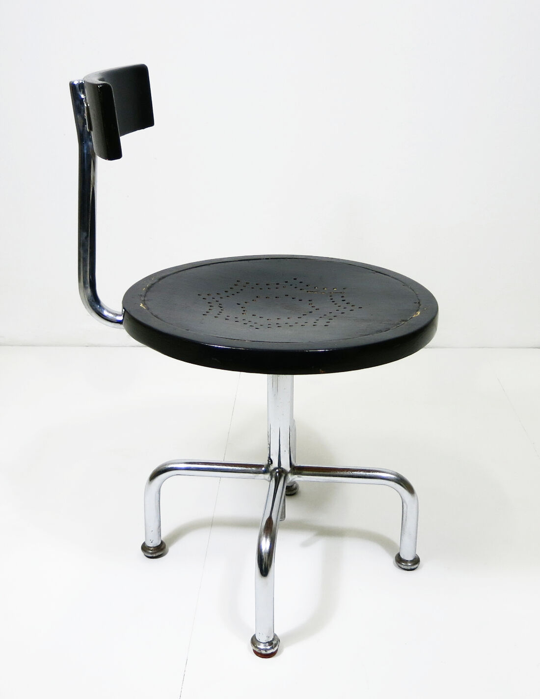 Architects chair with tubular steel frame, height adjustable