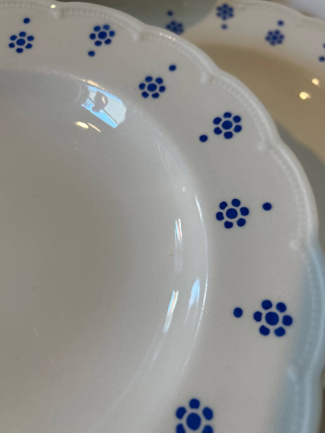 Set of 10 Boch La Louvière soup plates