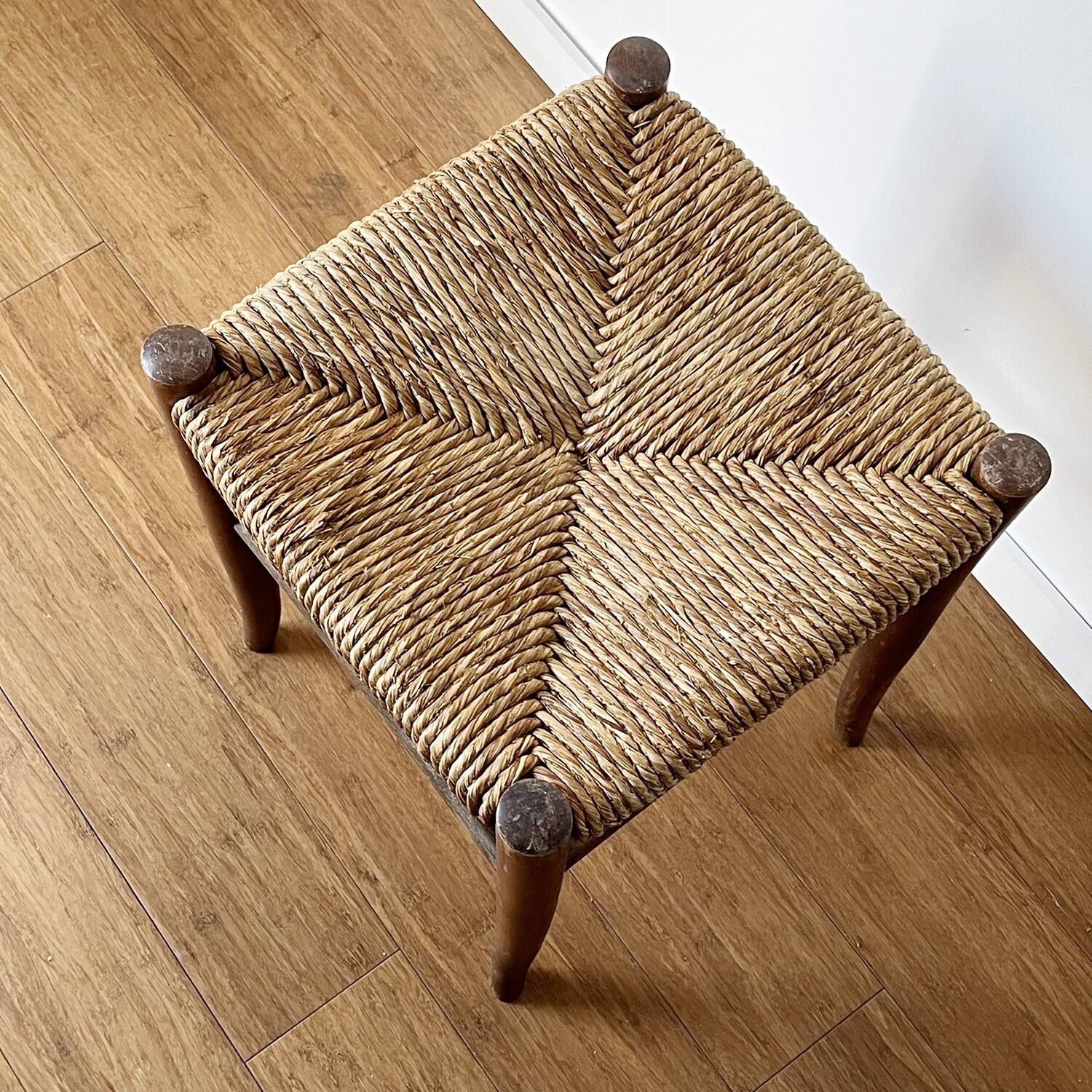 Campgan straw stool