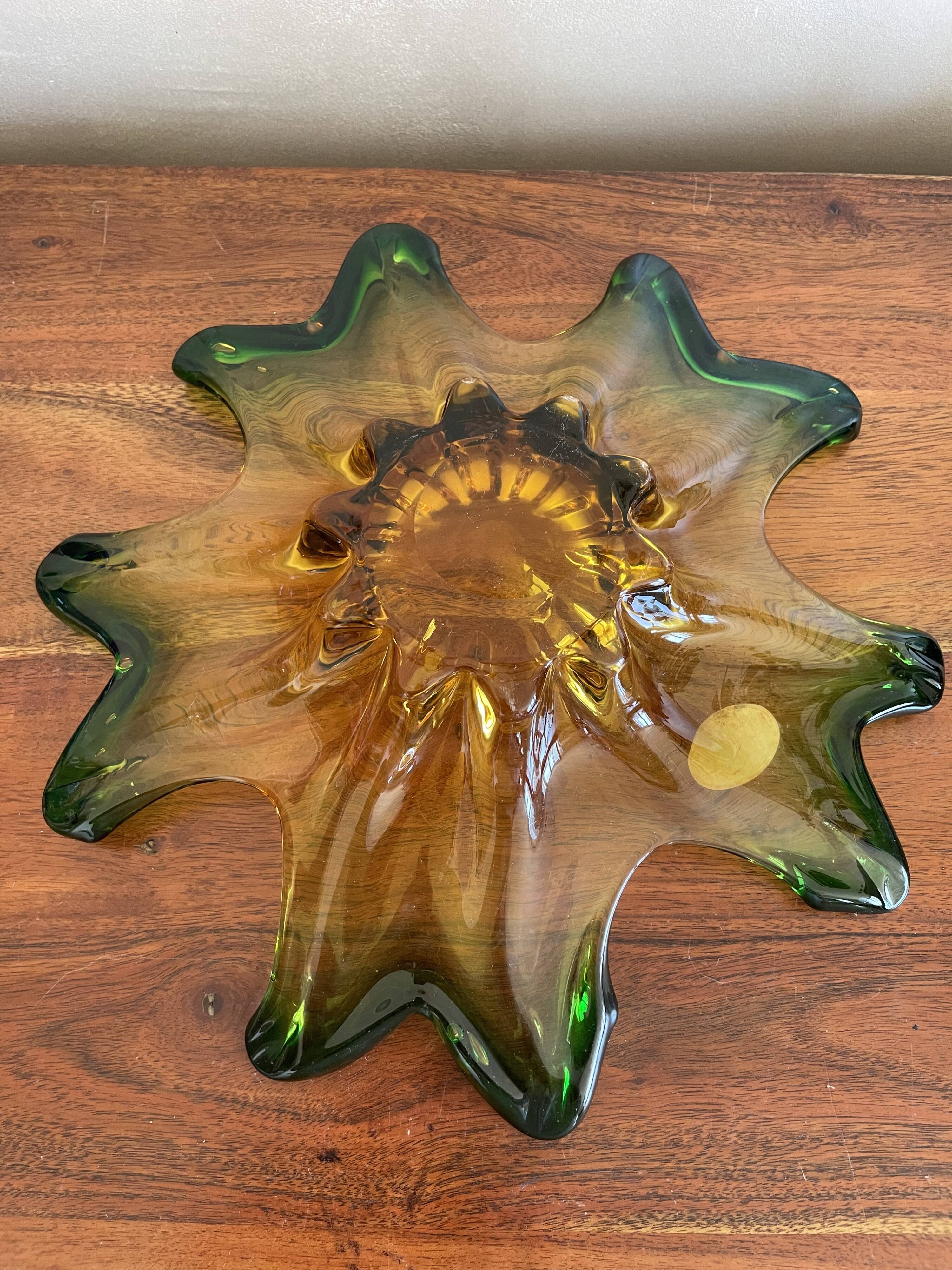 Flower cup, Murano glass leaf