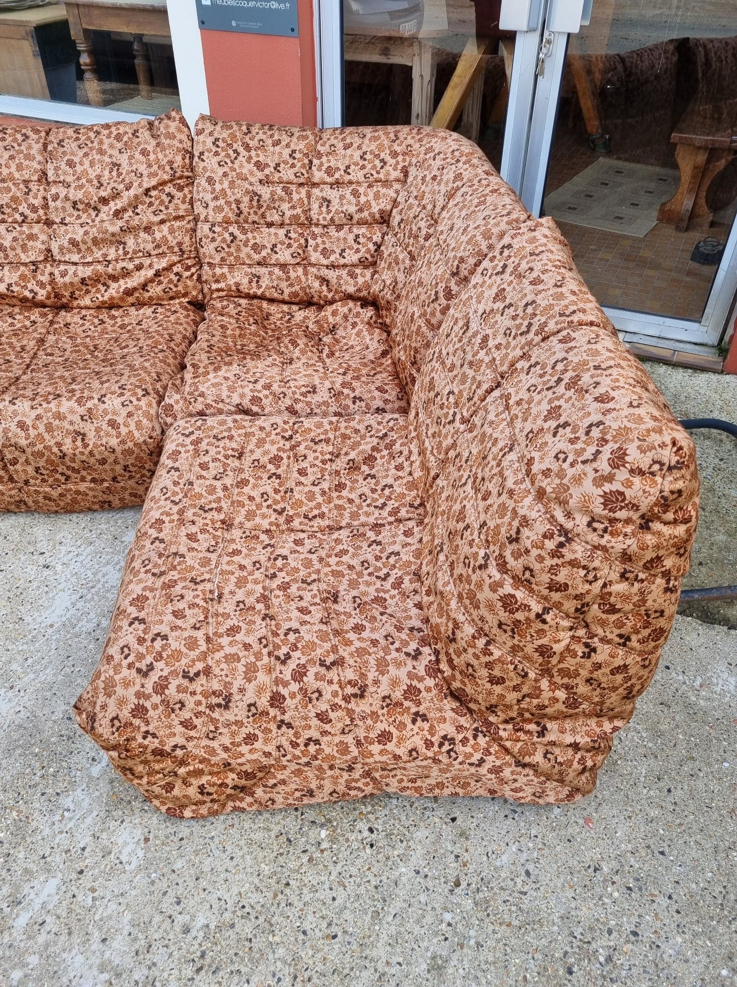 Modular sofa