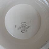 Ancienne assiette sur piédouche plat de service Longwy modèle Moselle