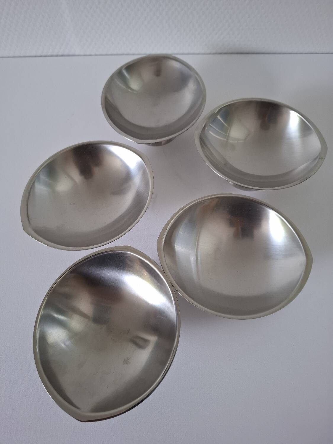 Guy Degrenne stainless steel cups
