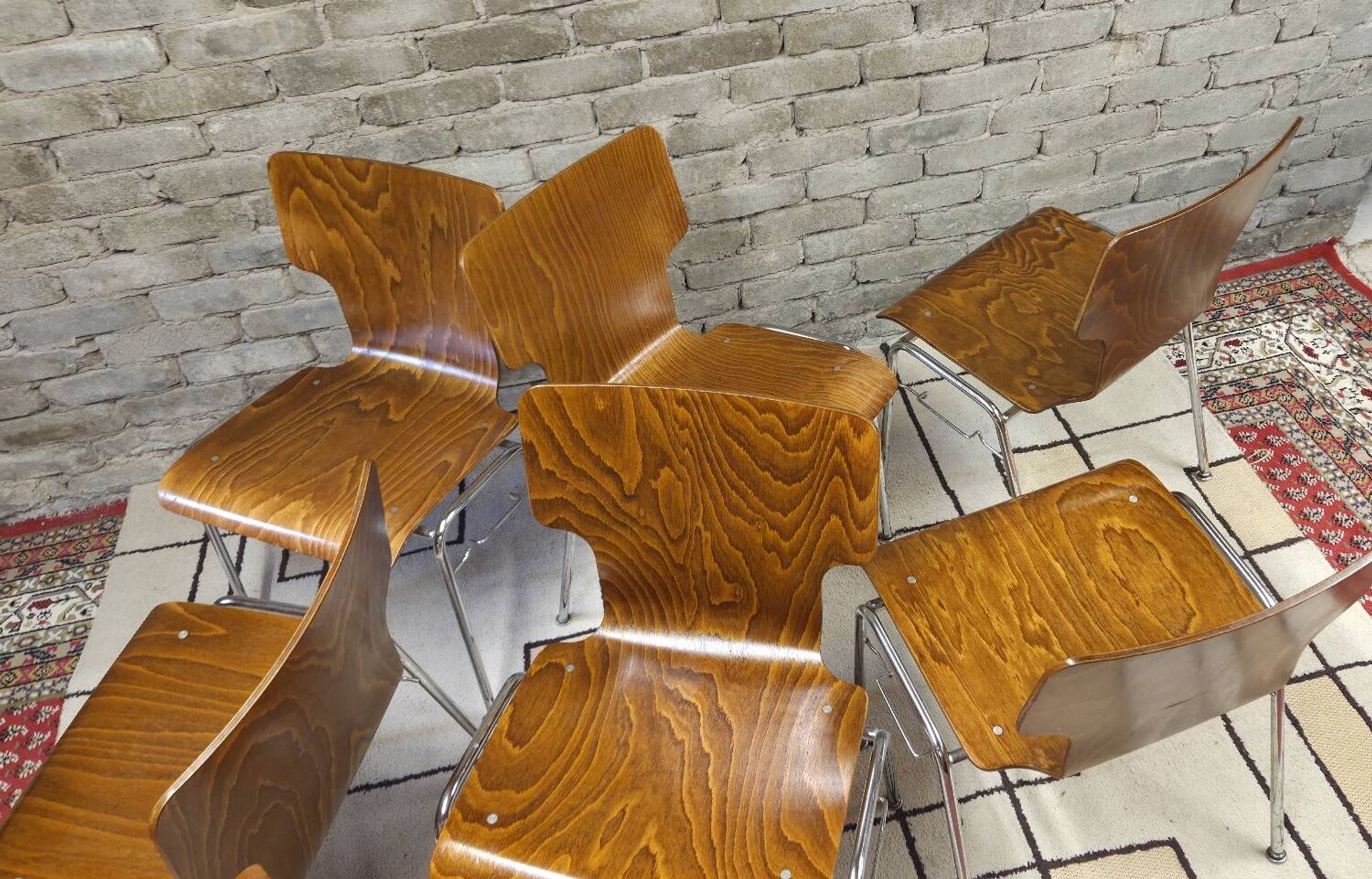 6 vintage Scandinavian chairs from the 1970s.