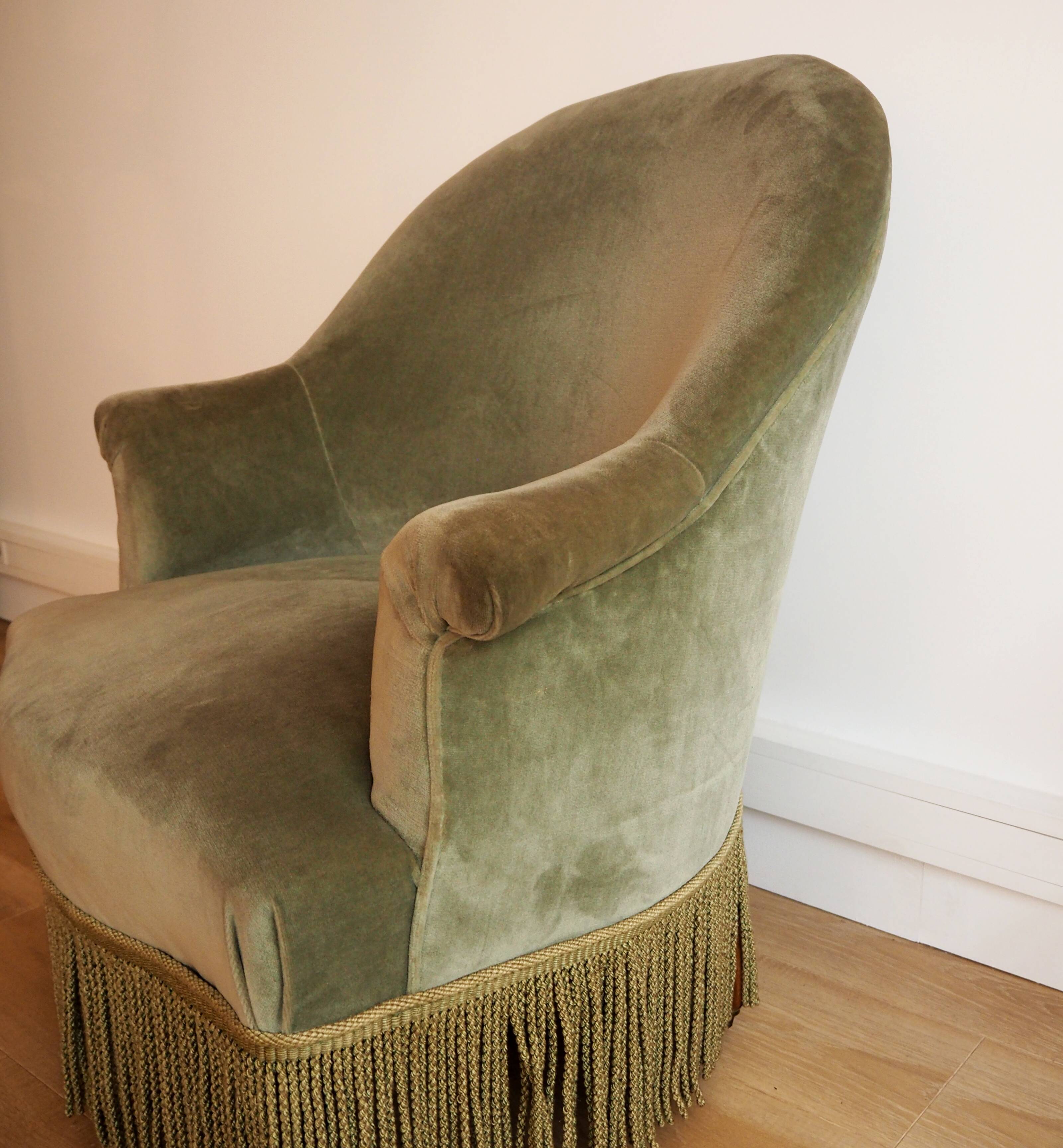 Vintage toad chair in green velvet