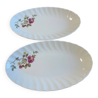 Set of two snake-patterned porcelain dishes.