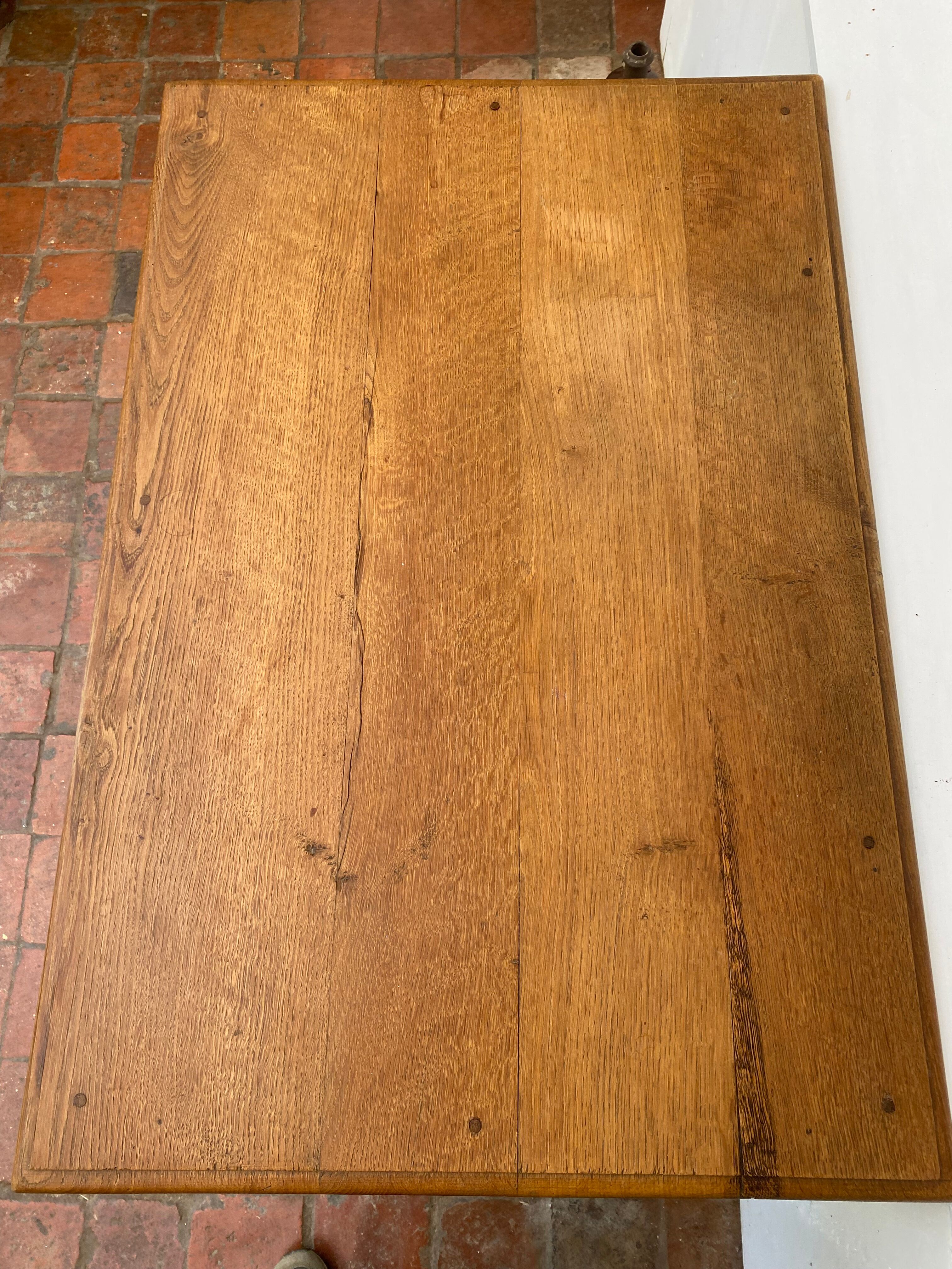 Oak table