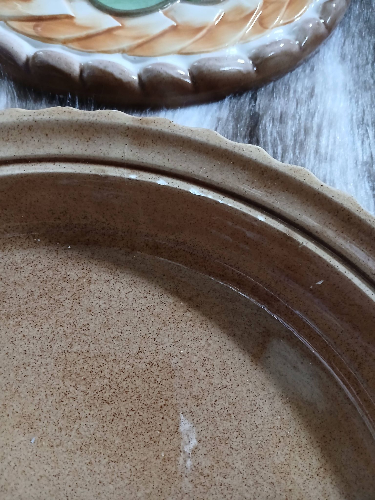 Antique pie dish in slipware