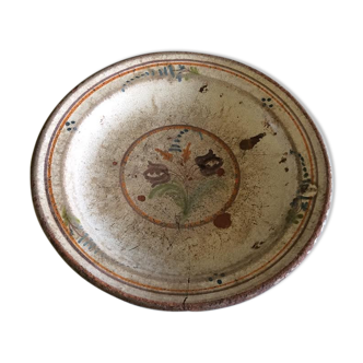 Hollow dish in very old terracotta