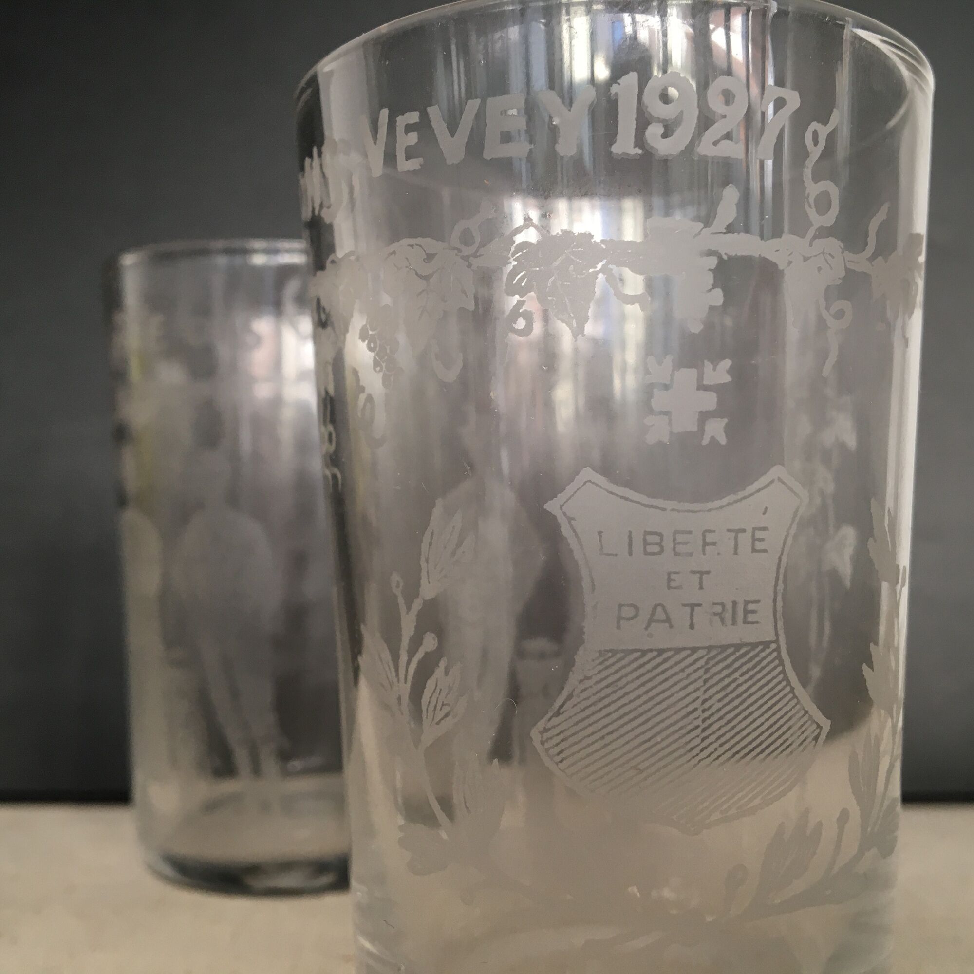 Set of 4 engraved cups "Vevey winegrowers' festival 1927"